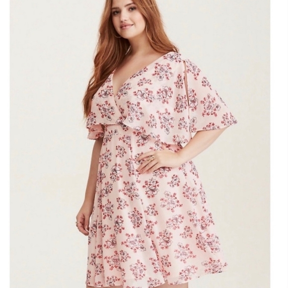 Torrid Blush Floral Chiffon Skater Dress Women's Size 22 Classic Boho Chic Retro - Picture 2 of 12